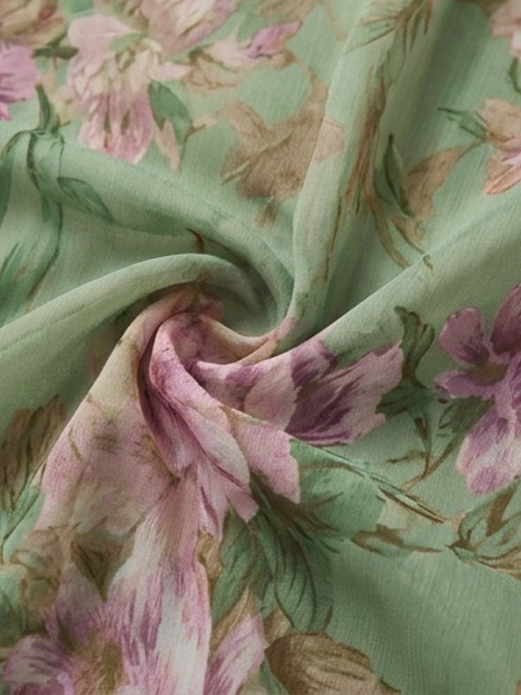 Abito lungo con stampa floreale, scollo all'americana e in chiffon verde