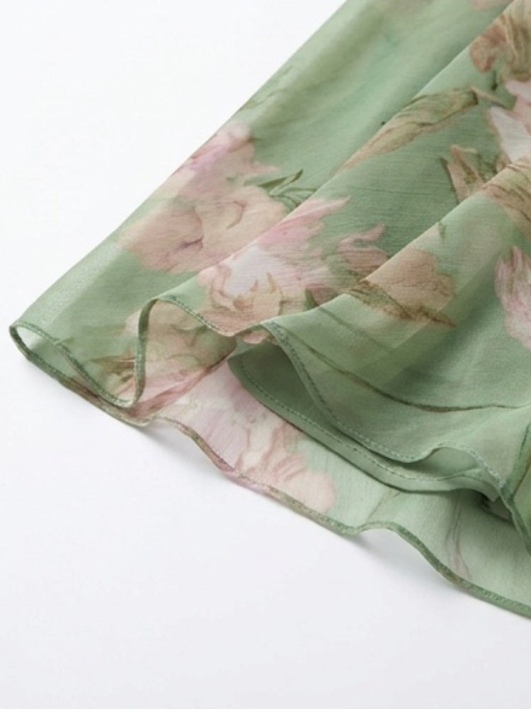Abito lungo con stampa floreale, scollo all'americana e in chiffon verde