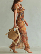 Noemi | Abito Maxi Elegante con Scollo Quadrato e Righe Floreali
