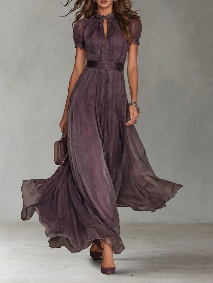 Flavia | Abito Lungo Viola con Scollo a Goccia e Bordo in Pizzo