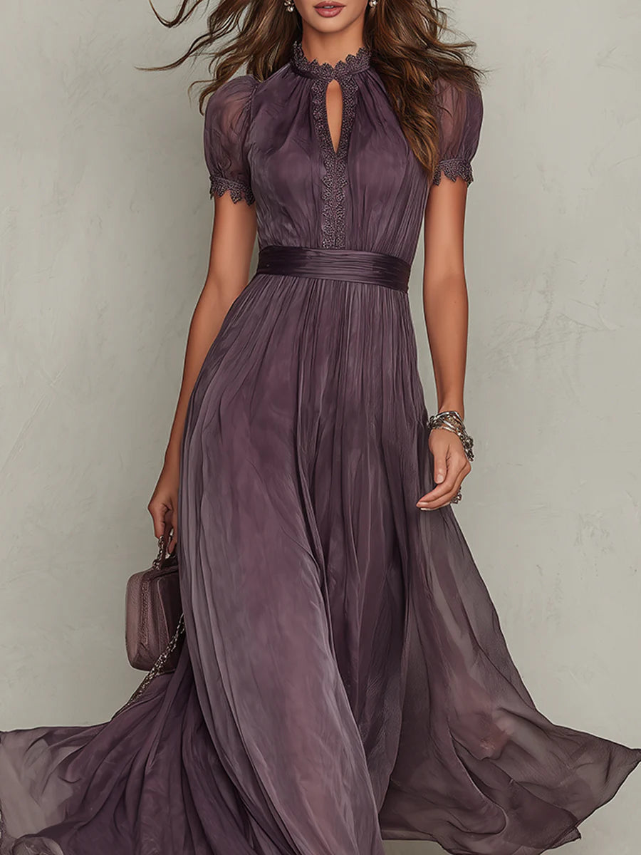 Flavia | Abito Lungo Viola con Scollo a Goccia e Bordo in Pizzo