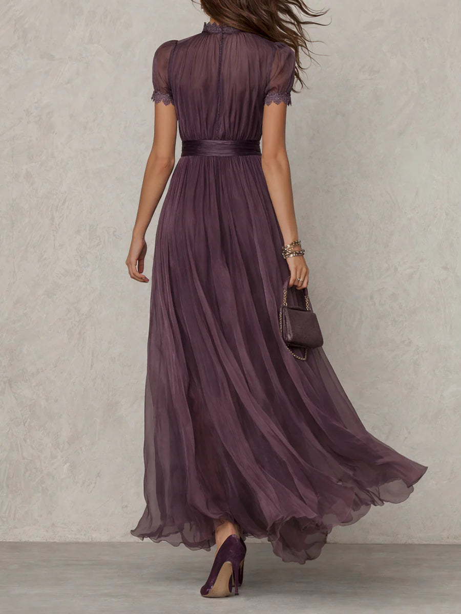 Flavia | Abito Lungo Viola con Scollo a Goccia e Bordo in Pizzo