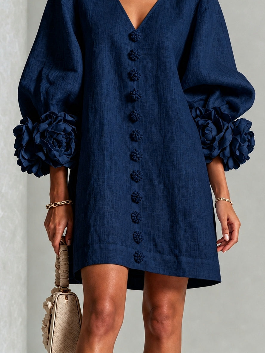 Abito Mini Button-down a V in Navy con Maniche Floreali Stravaganti