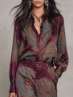 Set Camicia a Maniche Lunghe in Satin con Stampa Paisley Bordeaux-Porpora e Pantaloni a Gamba Larga (con cintura)