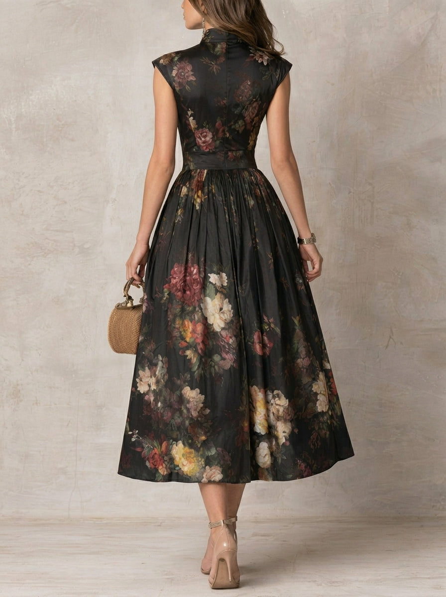 Greta | Abito Midi in Satin Plissettato con Scollo a Chiave Nero